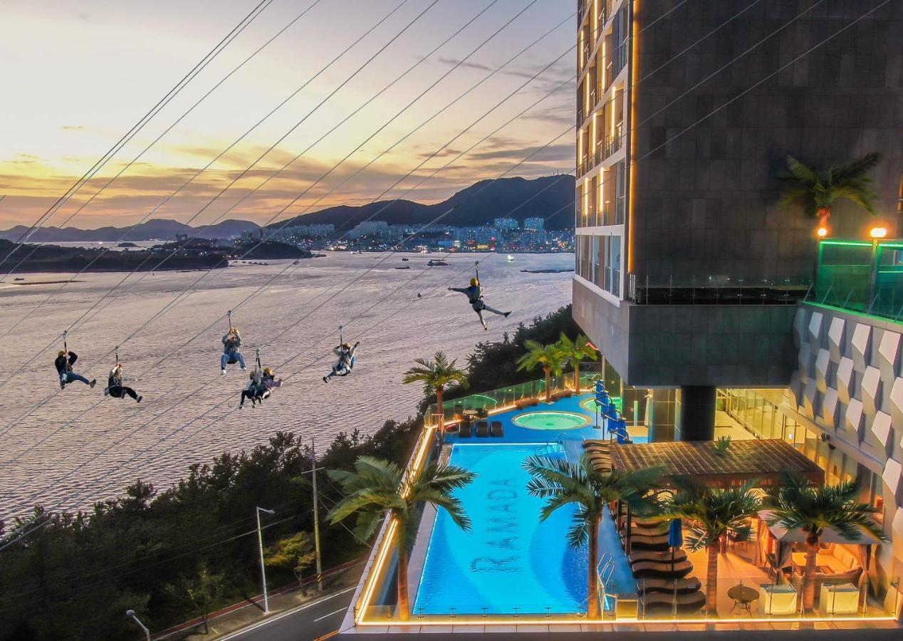 Hotel Ramada Plaza by Wyndham Dolsan Yeosu Zewnętrze zdjęcie